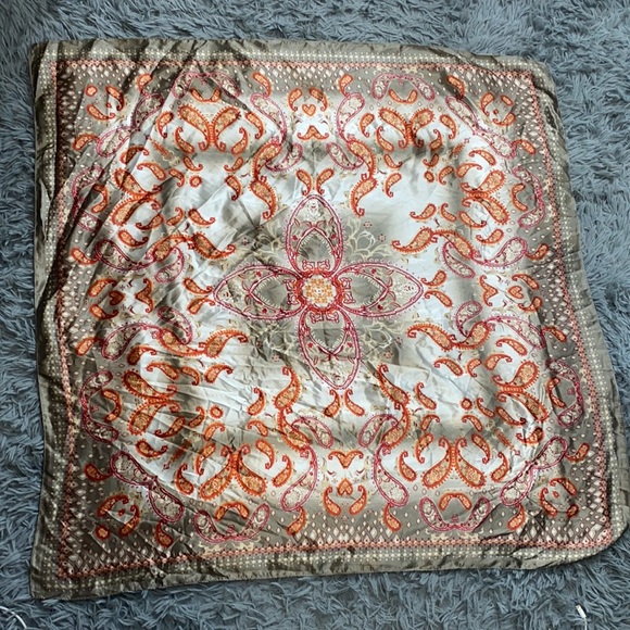 SILK HEADSCARF/COVER UP - Picture 8 of 8